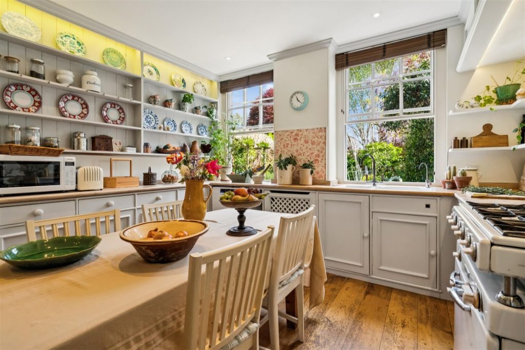 Whitman & Co, Chiswick Real Estate, Chiswick Property, Chiswick Homes For Sale, Chiswick Homes To Rent, Chiswick Commercial Property